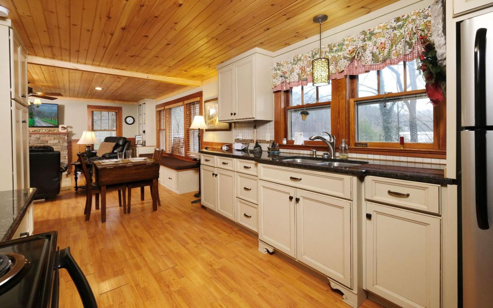 Karens Cozy Cottage Gatlinburg Exterior photo